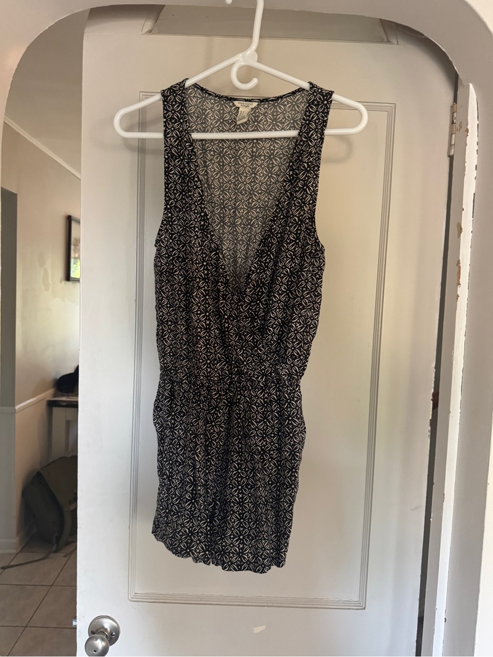 Sleeveless Black & White Patterned Romper